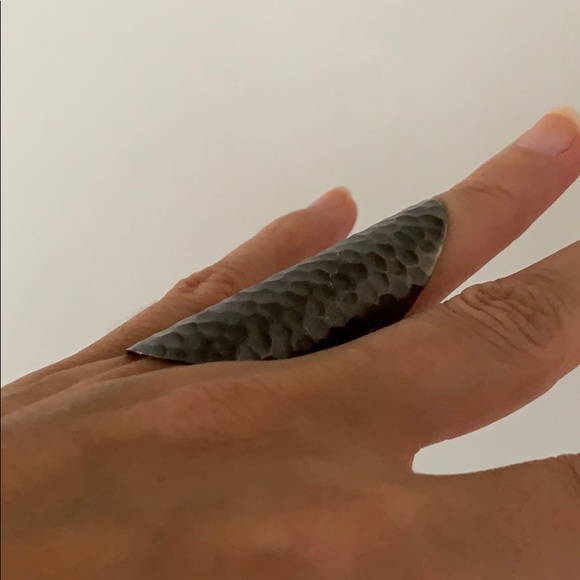 Soixante Neuf Knuckle Ring - Picture 9 of 13